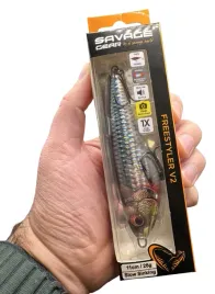 wobler-savage-gear-freestyler-v2-slow-sinking-na-szczupaka-11cm-28g