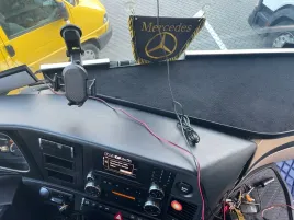 polka-na-kokpit-tir-mercedes-actros-mp4-euro-6