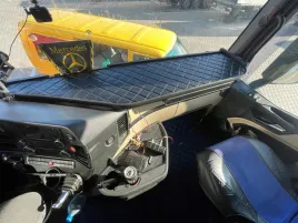 polka-na-kokpit-tir-mercedes-actros-mp4-szeroka-kabina