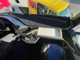 polka-na-kokpit-tir-mercedes-actros-mp4-szeroka-kabina