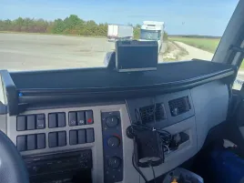 polka-stolik-na-kokpit-volvo-fe-fl