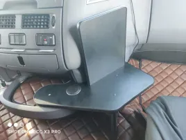 polka-stolik-pod-express-do-kawy-daf-xf-106