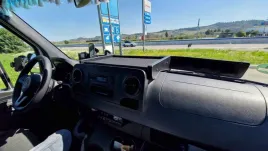 polka-stolik-bus-mercedes-sprinter-od-2018r-w-907-w-910