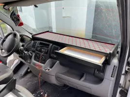 polka-stolik-na-kokpit-ducato-jumper-boxer-od-2006-2022r-skaj-royal