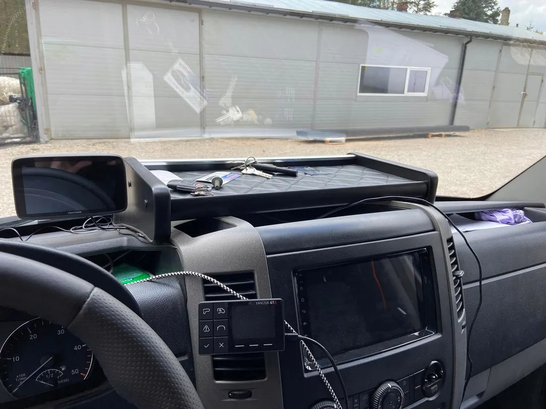 polka-stolik-bus-vw-crafter-2006-2017r