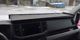 polka-stolik-na-kokpit-vw-crafter-od-2017r-skaj
