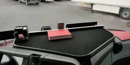 polka-na-kokpit-srodkowa-renault-gama-t-welur