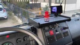 polka-na-kokpit-iveco-eurocargo-1991-2002r-skaj