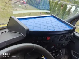 polka-na-kokpit-iveco-daily-2000-2006r-skaj