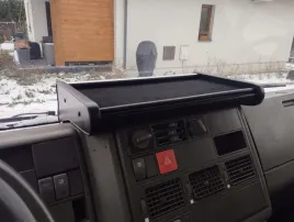 polka-na-kokpit-iveco-eurocargo-1991-2002r-welur