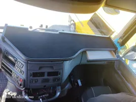 polka-stolik-na-kokpit-tir-daf-xf-106