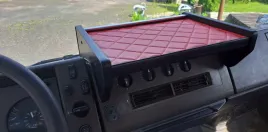 polka-stolik-na-kokpit-mercedes-814-vario