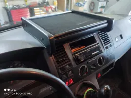 polka-stolik-na-kokpit-vw-t5-welur