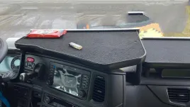 polka-srodkowa-scania-s-scania-r-od-2017-r-welur-czarny