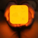 lampka-nocna-kostka-kosmos-cloudbox-stan-nowy