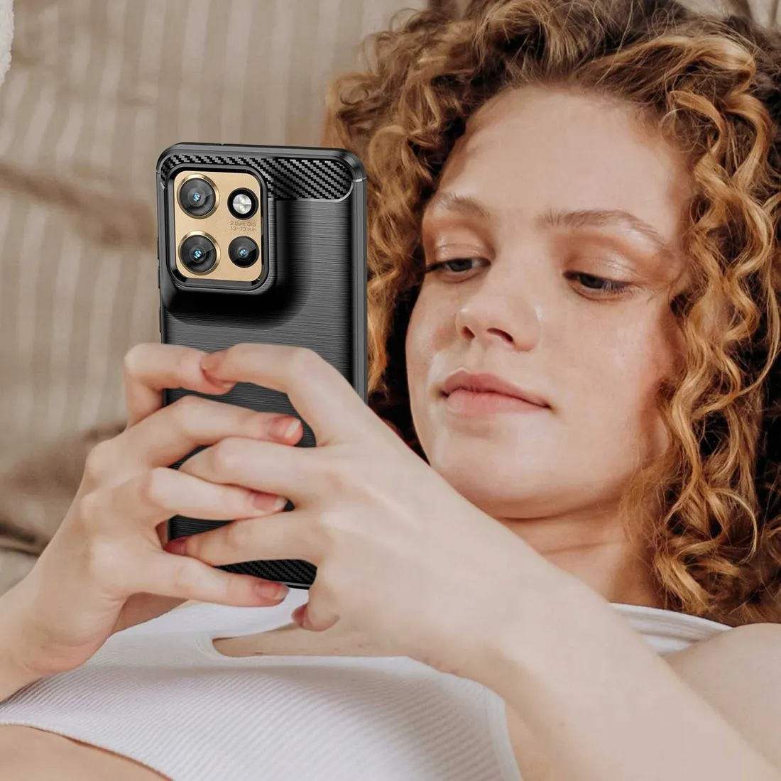 spacecase-carbon-motorola-edge-50-neo-thinkphone-25-stan-nowy