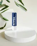 pomadka-ochronna-do-ust-nivea-men-active-care-wlasciwosci-nawilzajace