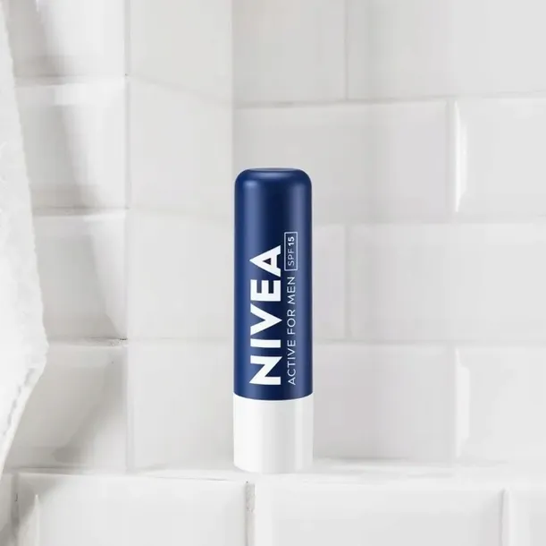 pomadka-ochronna-do-ust-nivea-men-active-care-stan-nowy-rodzaj-pomadki
