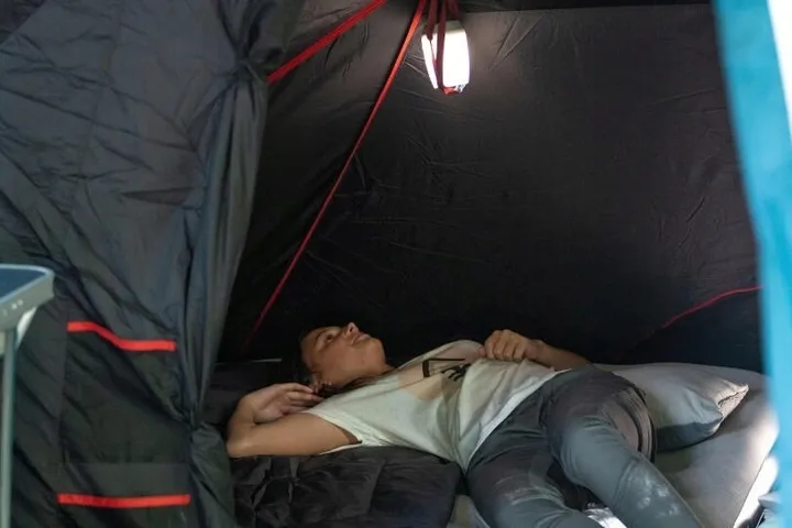 materac-kempingowy-quechua-air-basic-120-cm-plec-nie-dotyczy