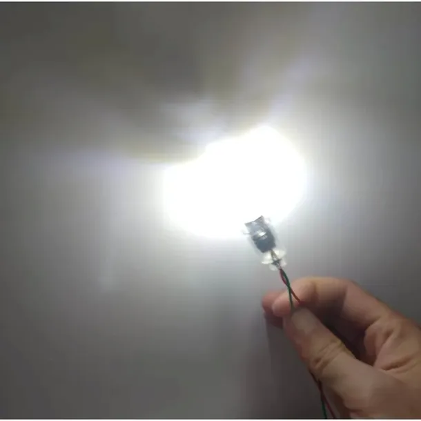 zarowka-led-e10-6v-4w-300lm-rodzaj-led-stan-nowy