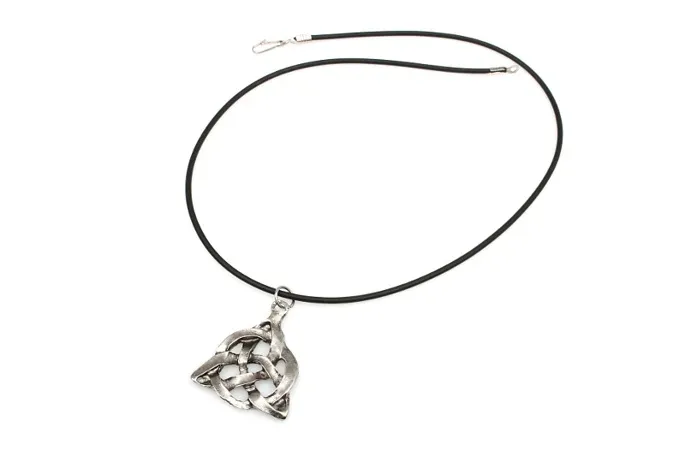 wisiorek-plecionka-celtycka-celtyk-amulet