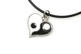 yin-yang-wisiorek-talizman-aulet-rownowagi