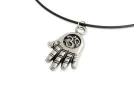 wisiorek-mantra-om-talizman-tybetanski