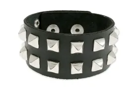 mocna-skorzana-pieszczocha-z-cwiekami