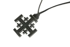 mocny-wisior-meski-krzyz-jerozolimski