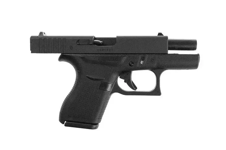 replika-pistoletu-glock-42