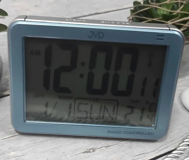 budzik-jvd-rb852-5-termometr-dcf77-typ-budzik
