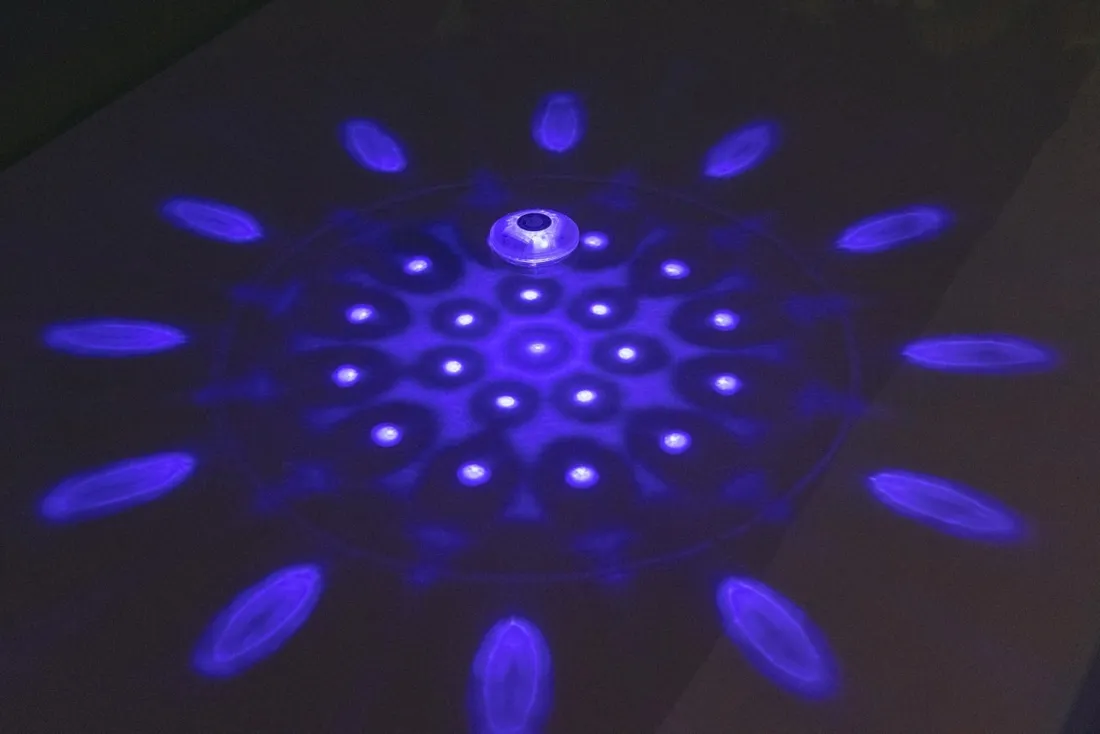 lampka-led-basenowa-bestway
