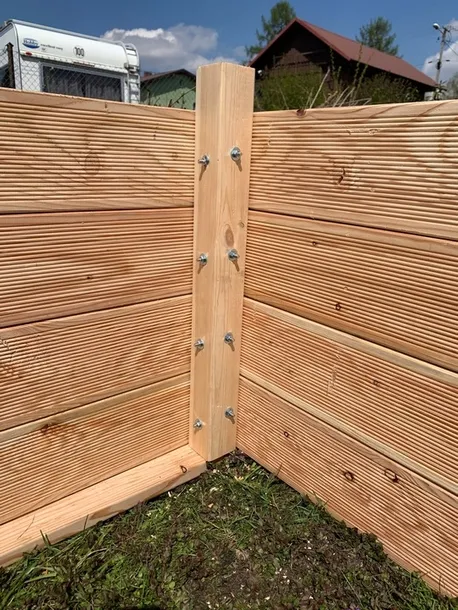 grzadka-podwyzszona-gp12mod-200x60x27-modrzew-sruby-kod-producenta-bb-eko-box