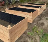 grzadka-podwyzszona-gp12mod-200x60x27-modrzew-sruby-producent-bez-marki