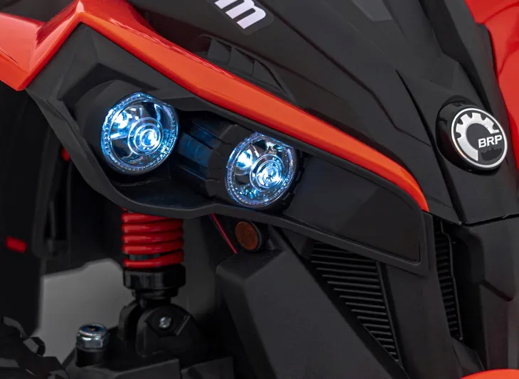 quad-maverick-atv-czerwony