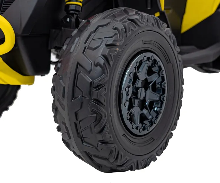 quad-maverick-atv-zolty