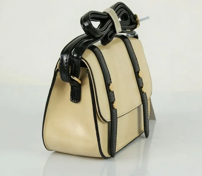 morelowa-listonoszka-cechy-dodatkowe-kieszonka-na-telefon-kolor-bezowy