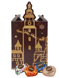prezent-kartonik-czekoladki-malaga-tiki-taki-kasztanki-tiramisu-wawel-800g