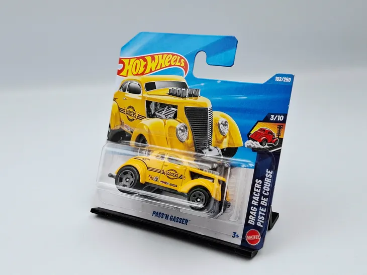 hot-wheels-pass-n-gasser-bohater-brak