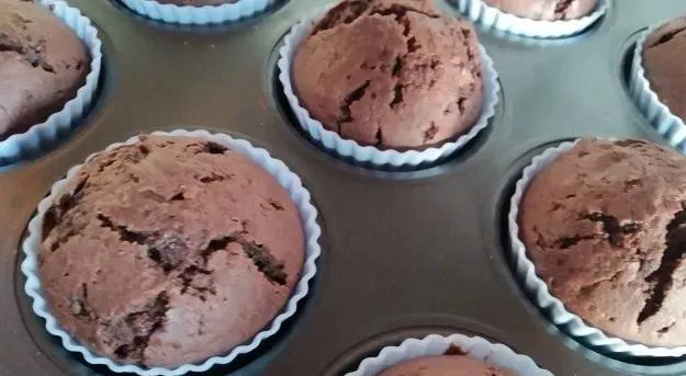 forma-blacha-na-muffinki-9-babeczek-foremka-piec-liczba-elementow-w-zestawie-1
