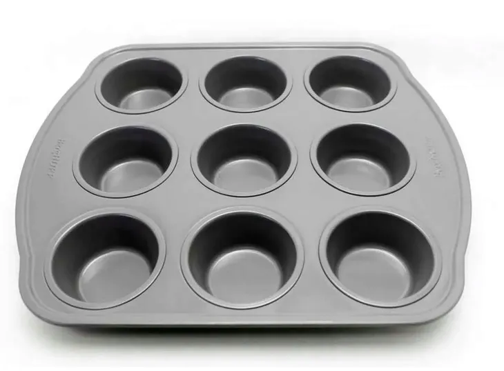forma-blacha-na-muffinki-9-babeczek-foremka-piec-marka-berghoff