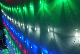 siatka-girlanda-kurtyna-3-0x2-4m-160-wielobarwnych-lampek-choinkowych