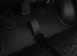 pojazd-terenowy-passion-4x4-czarny-zabawkowy