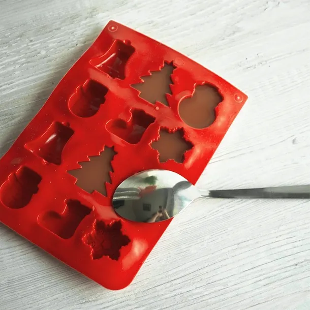 forma-do-pralin-silikonowa-material-silikon