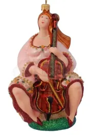 balwanek-z-prezentami-w-bordowym-ubranku