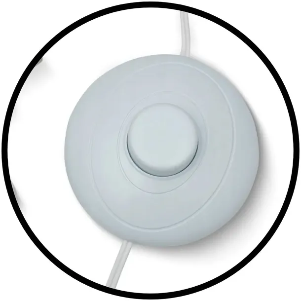 lampa-stojaca-podlogowa-nowoczesna-konsimo-kolor-bialy