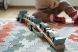 transporter-samochodowy-chicago-small-foot-design-certyfikaty-opinie-atesty-ce