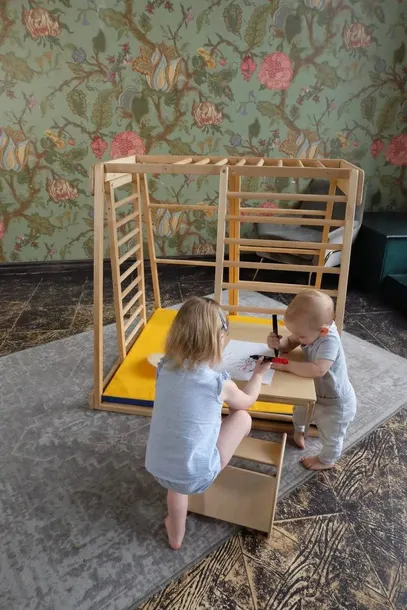 stolik-skladany-stan-nowy-bohater-brak