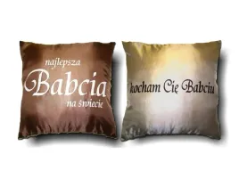 poduszka-dekoracyjna-z-napisem-najlepsza-babcia-na-swiecie