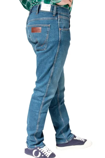 wrangler-spodnie-jeans-greensboro-fason-proste